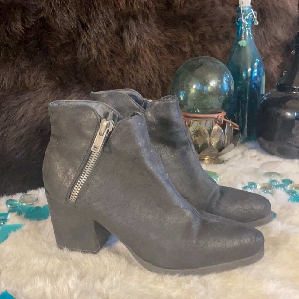 Micheal Antonio booties 7.5 (4475)